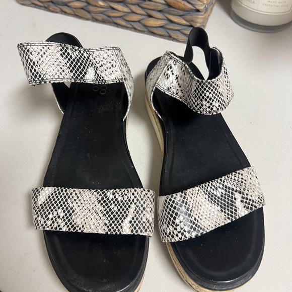 Franco Sarto Black Vegan Snake Print Adjustable Strap Platform Jute Sandal 10M - Picture 6 of 8